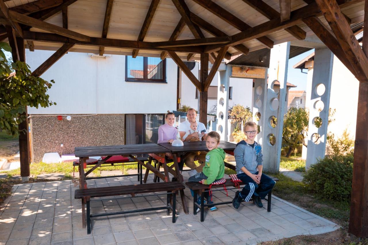 מלון Vrnjačka Banja Kuca Jankovica מראה חיצוני תמונה